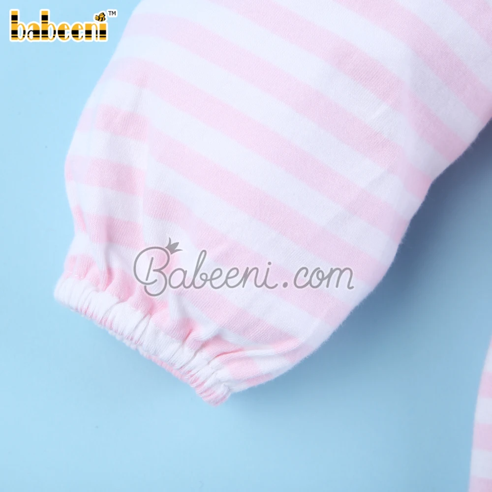 Santa Clause crochet dress for little girls OEM ODM customized hand made embroidery wholesale smocked dresses - BB3096