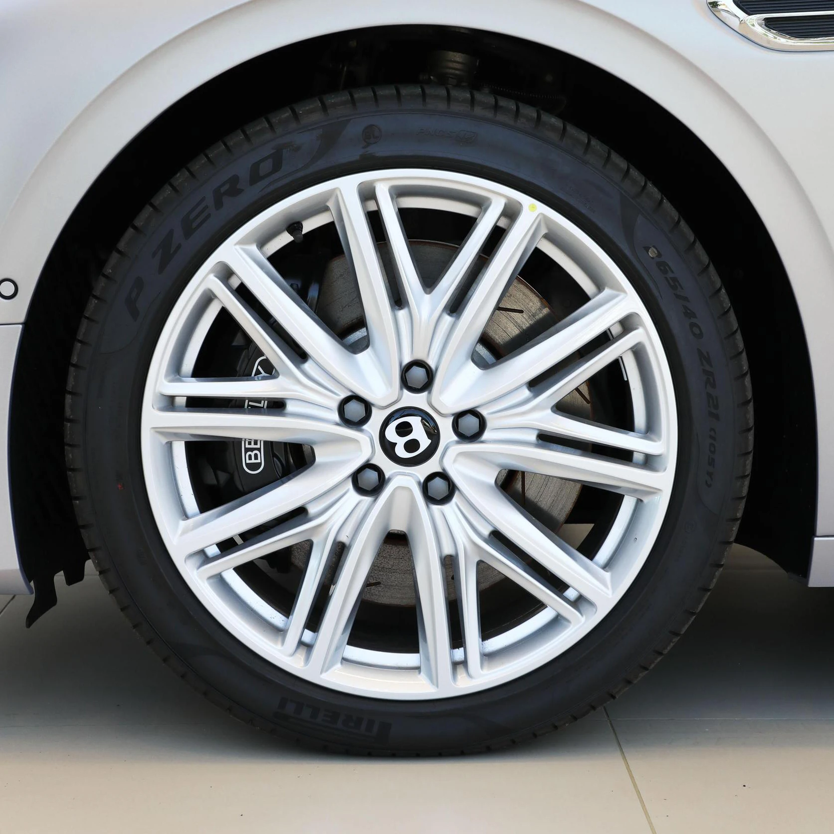 Used Bently Flying Spur Hybrid with All-electric Mode and Luxury Features