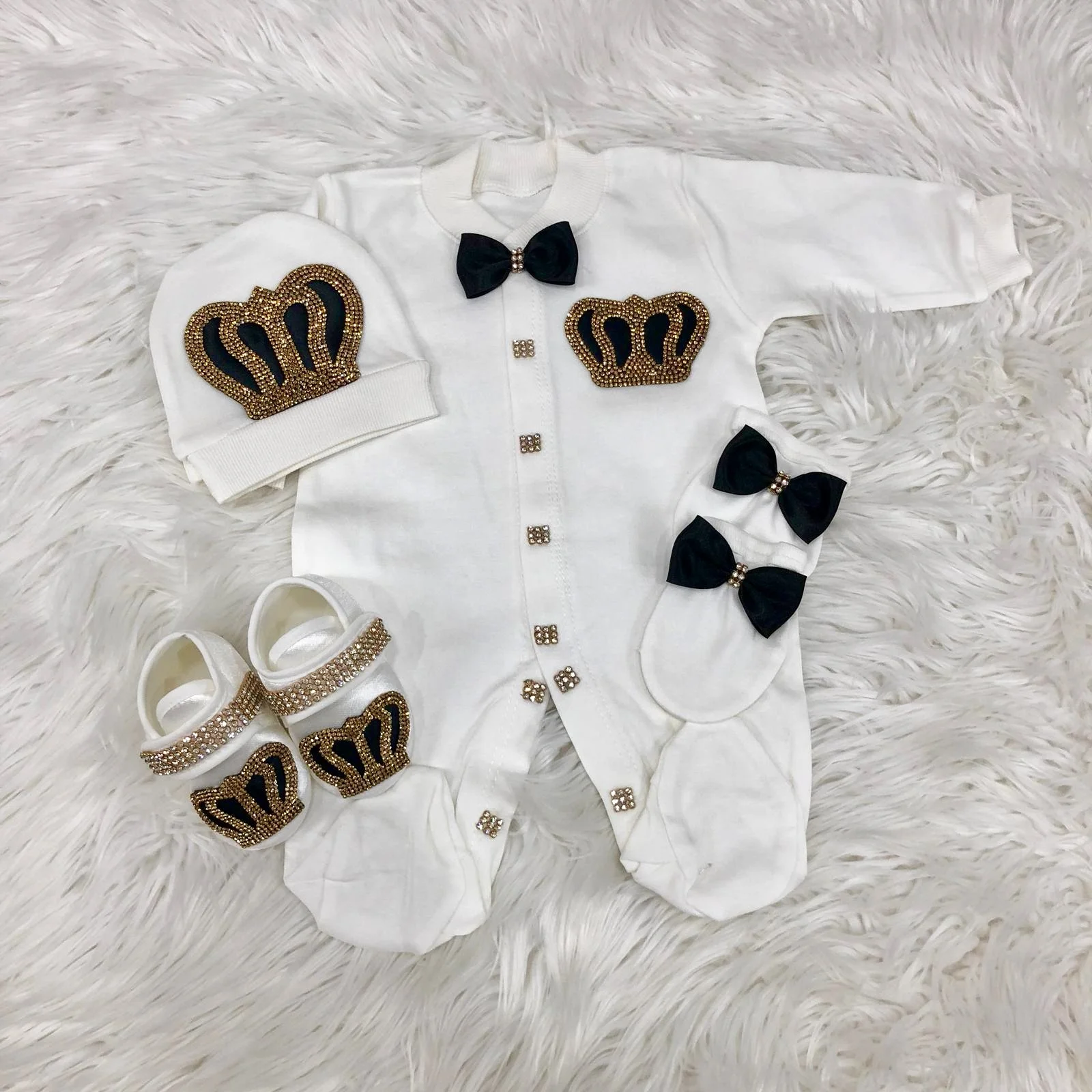 Wholesale Custom Clothes Newborn New Design High Quality Modern Luxury Clothes Kids 4 Pieces Baby Boy Luxe Romper Set