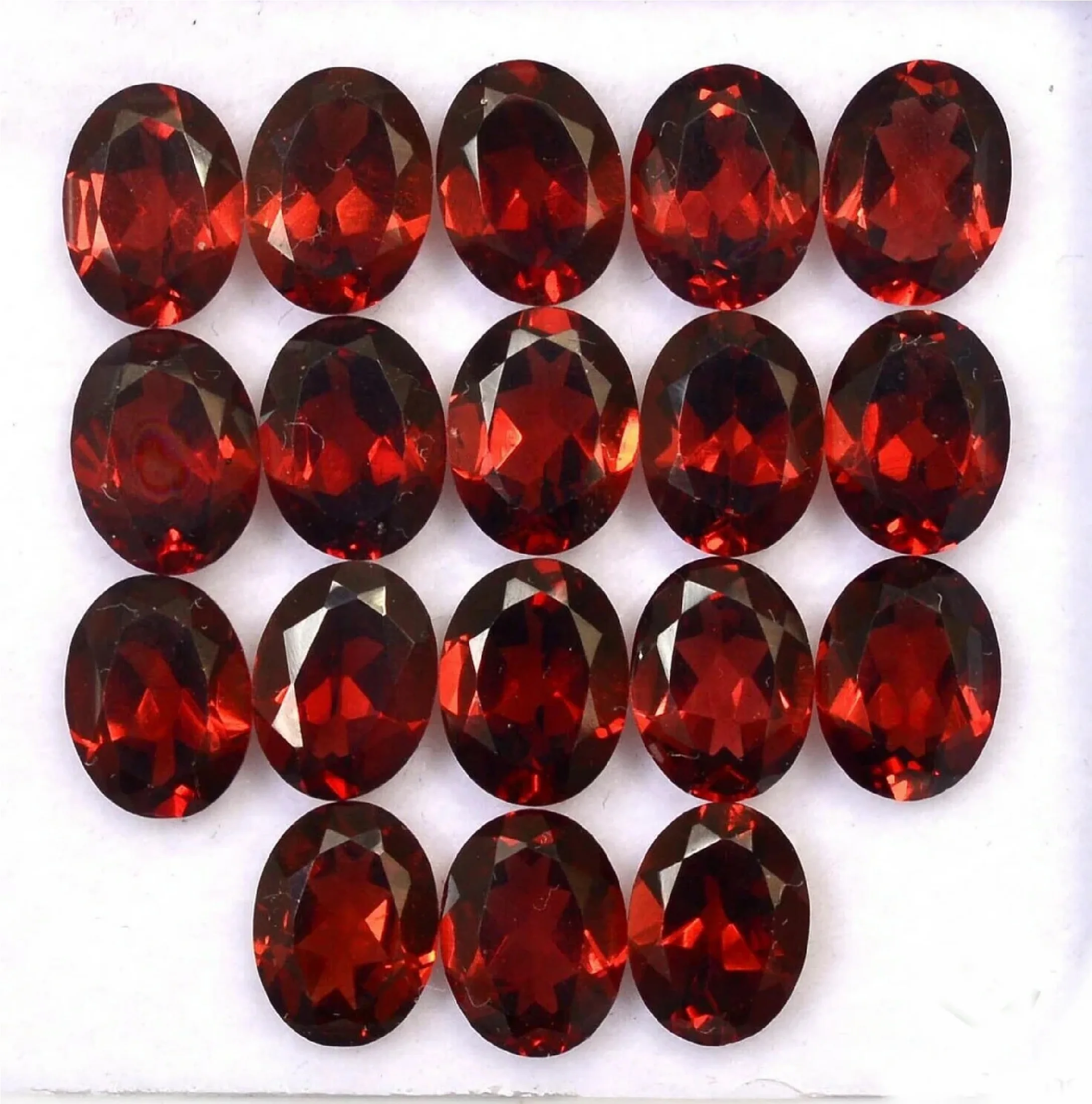 High Quality Red Mozambique Garrnet Cut Shape Size Oval Round Pear Faceted Garnet Gems loose Stone