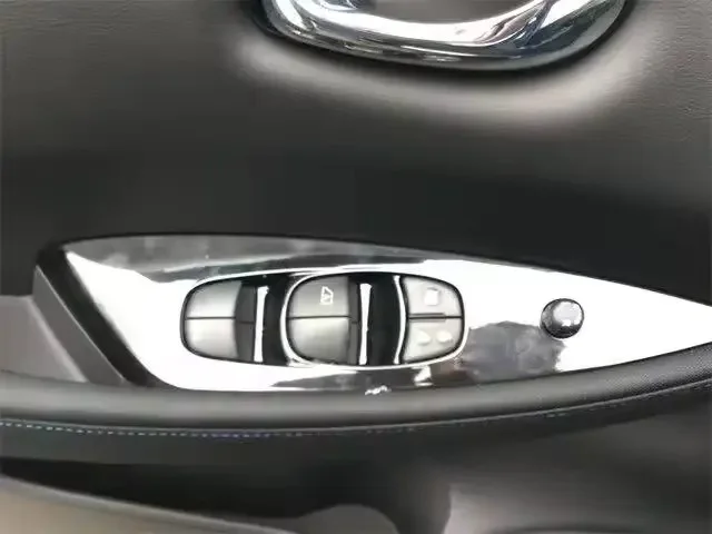 2021 Nissan LEAF SV 4dr хэтчбек