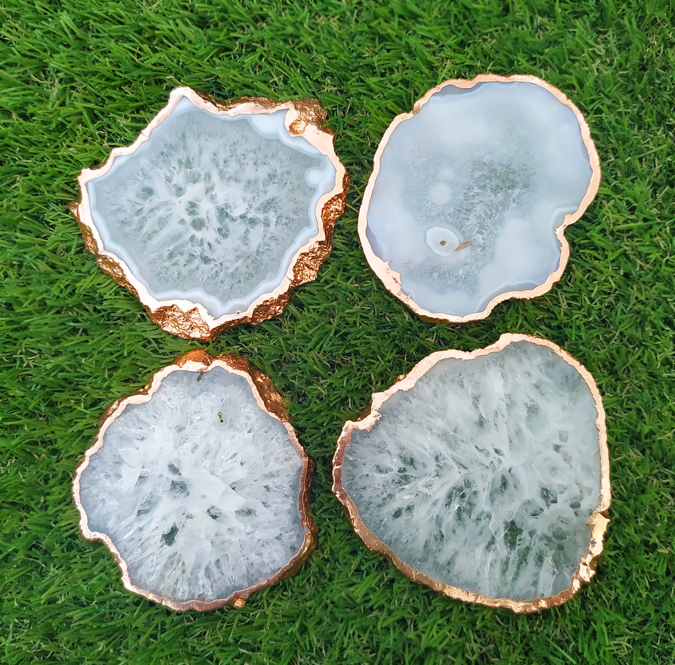 Home Decor Natural Crystal Stone Quartz Slice Amethyst Natural Agate Slice Holder Agate Slices Coaster with Gold Plated Set of 4