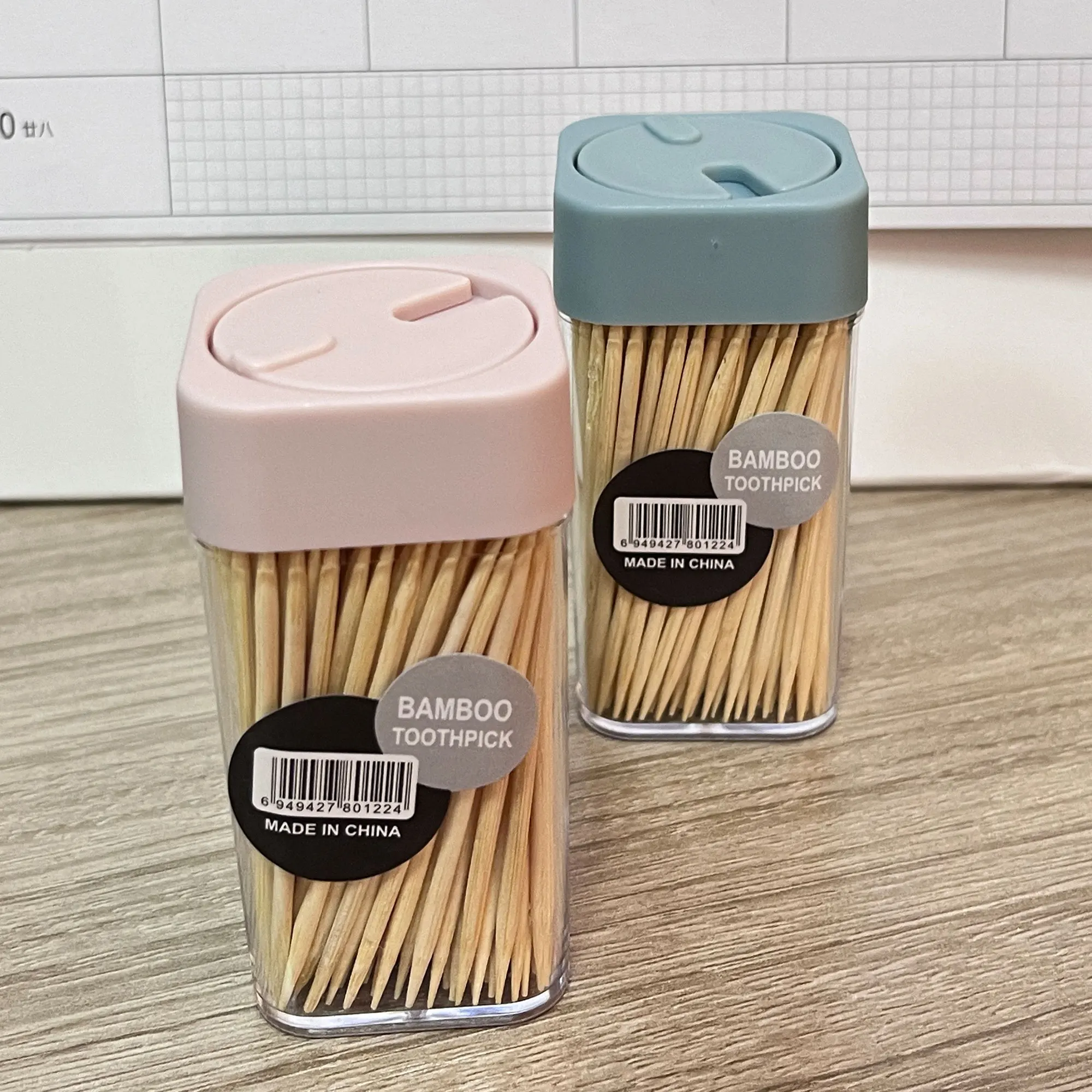 Eco-Friendly Custom 65mm Bamboo Toothpicks in Reusable Plastic Box Toothpick Flags Cocktail Use Bamboo Made Toothpick Holders