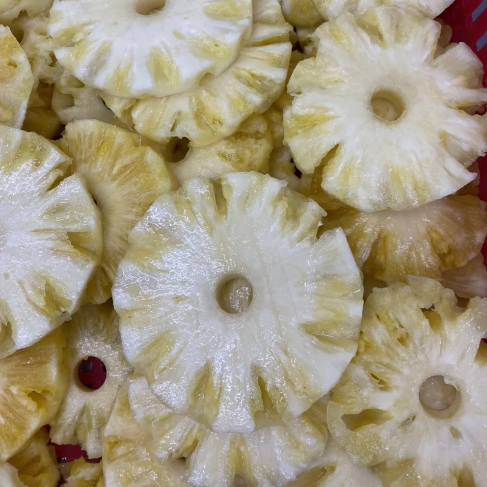 New Crop Sweety fresh Pineapple fruit 100% Natural Delicious Tropical Pineapple