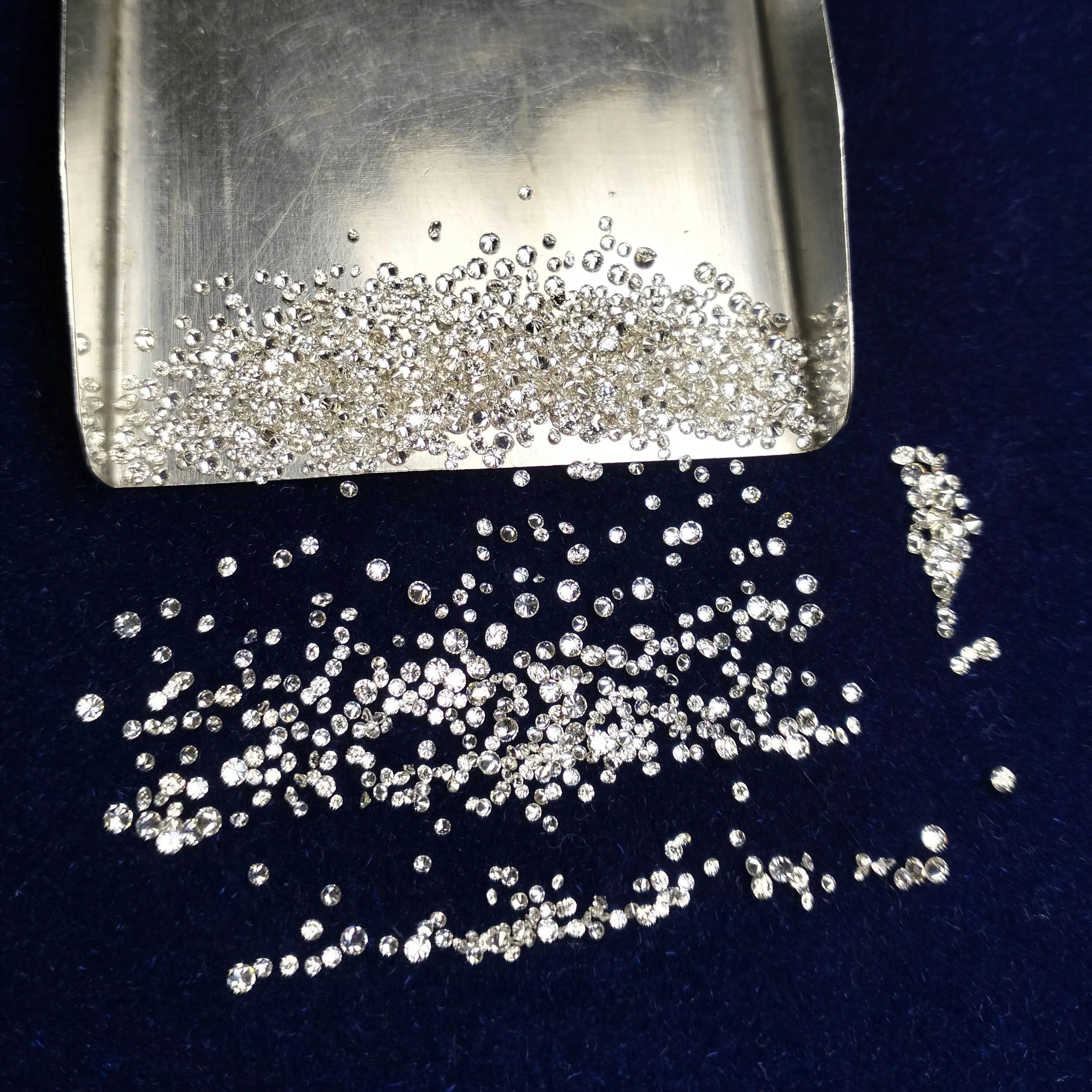 Loose Round Brilliant Cut Real Diamonds in 1.80mm to 2.05mm Size VS-GH Clarity Color for Diamond Jewellery