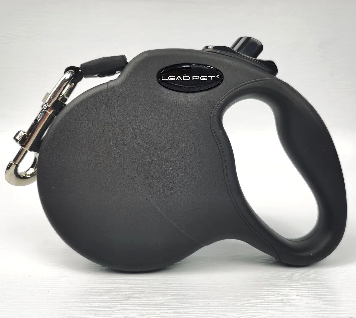 LEAD PET Retractable 16ft Heavy Duty Reflective Nylon Tape Lead for dog Up to 100 LBS. Tangle Free Design One Touch Quick-Lock