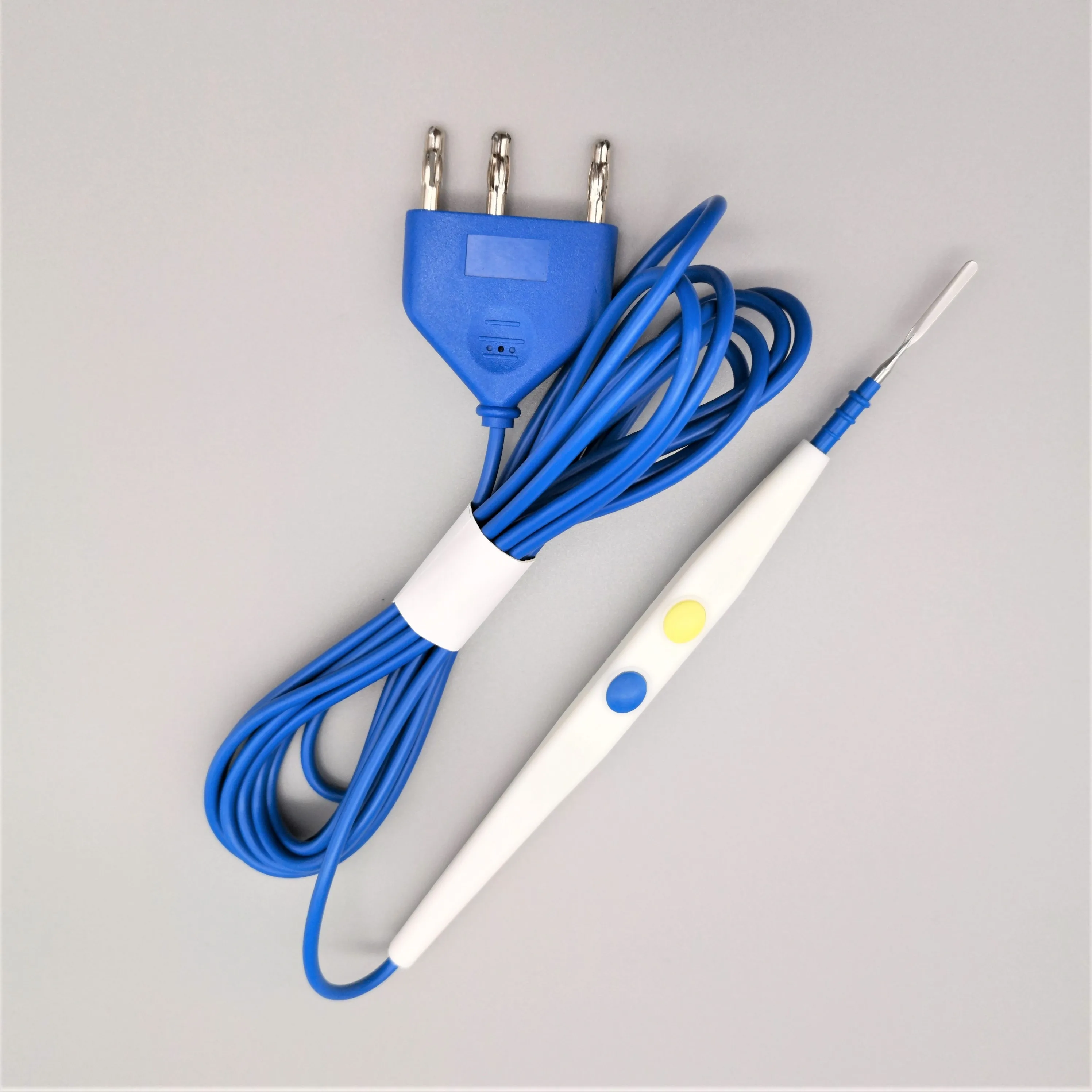 Disposable Push Button Electro surgical ESU Pencil Cautery Pen with Stainless Steel Blade with three pronged connector