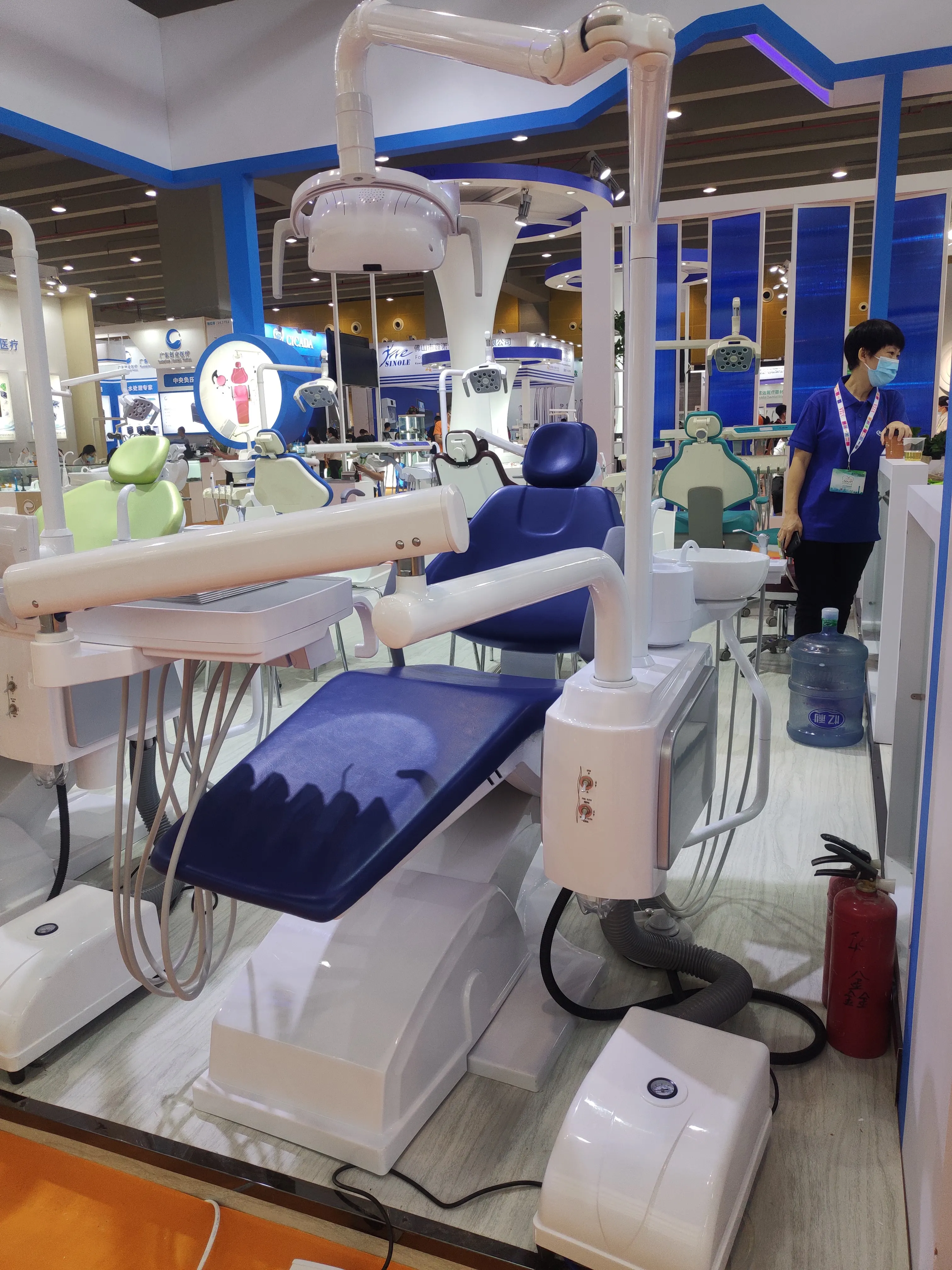 HOT SALE Good Quality Dental Supplies Dental Chair Unit Dental Equipment China