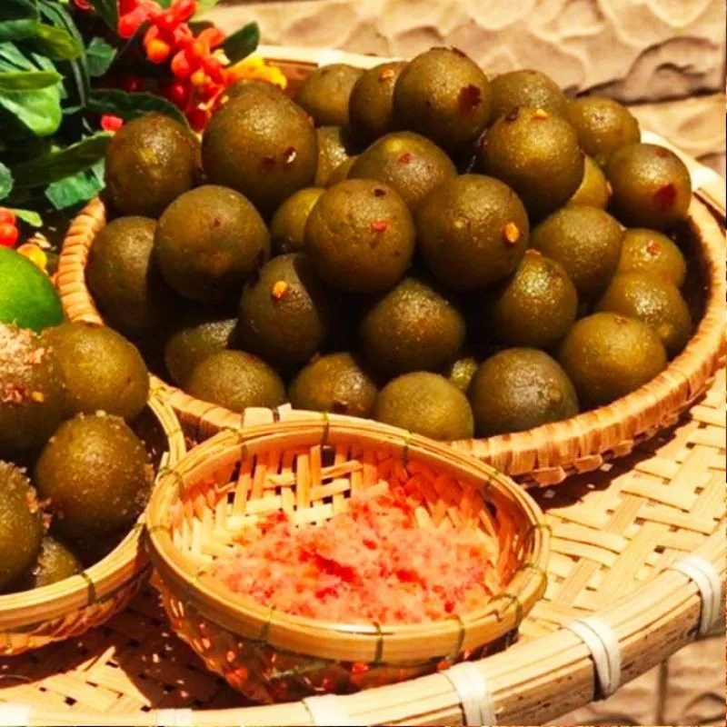 %100 Natural fruit Northern Vietnamese specialties No Additives jar Packing Dry Fruit Hong Lam sweet & sour Baby Sau 200g tasty