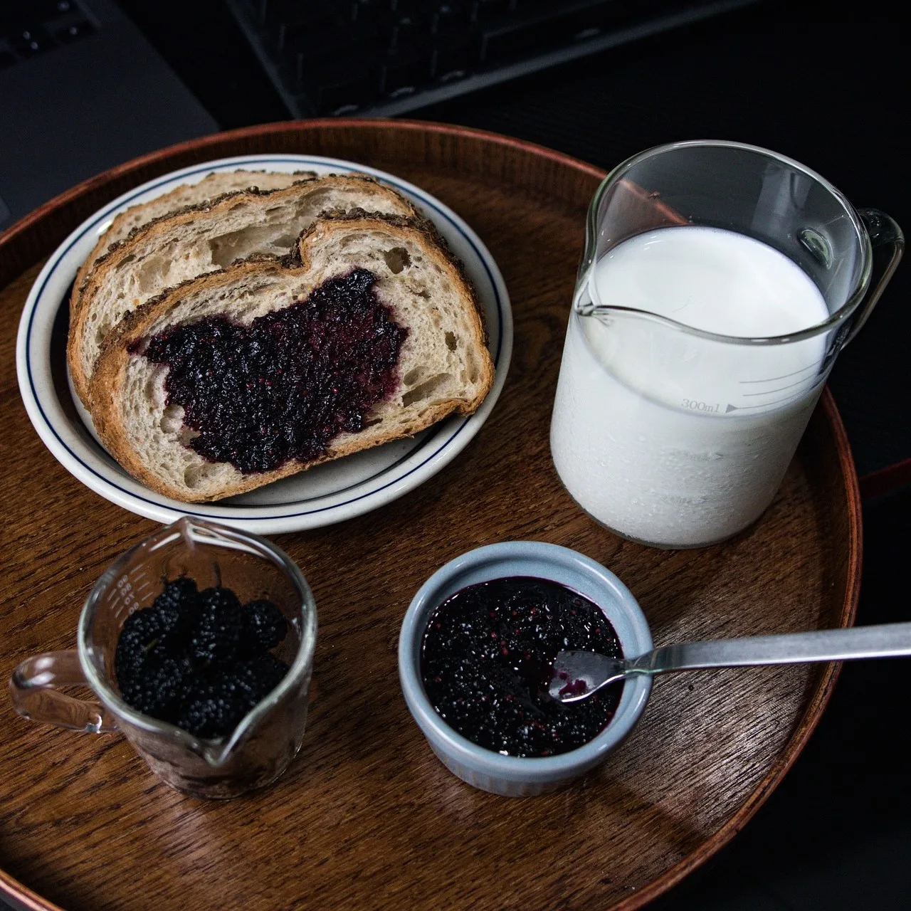 Premium quality Mulberry extra Jam 160g Made in Sicily ideal for breakfast or dessert