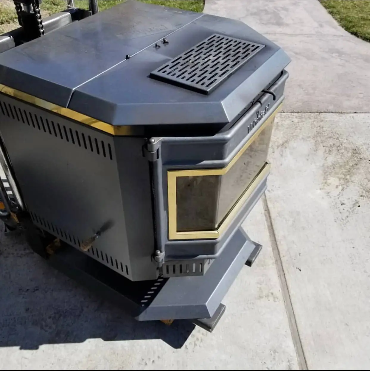 New Design High quality bend pellet stove with double doors wood burner low ash wood burning stove Ready For Export