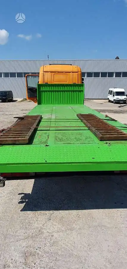 Грузовик-транспортер Scania