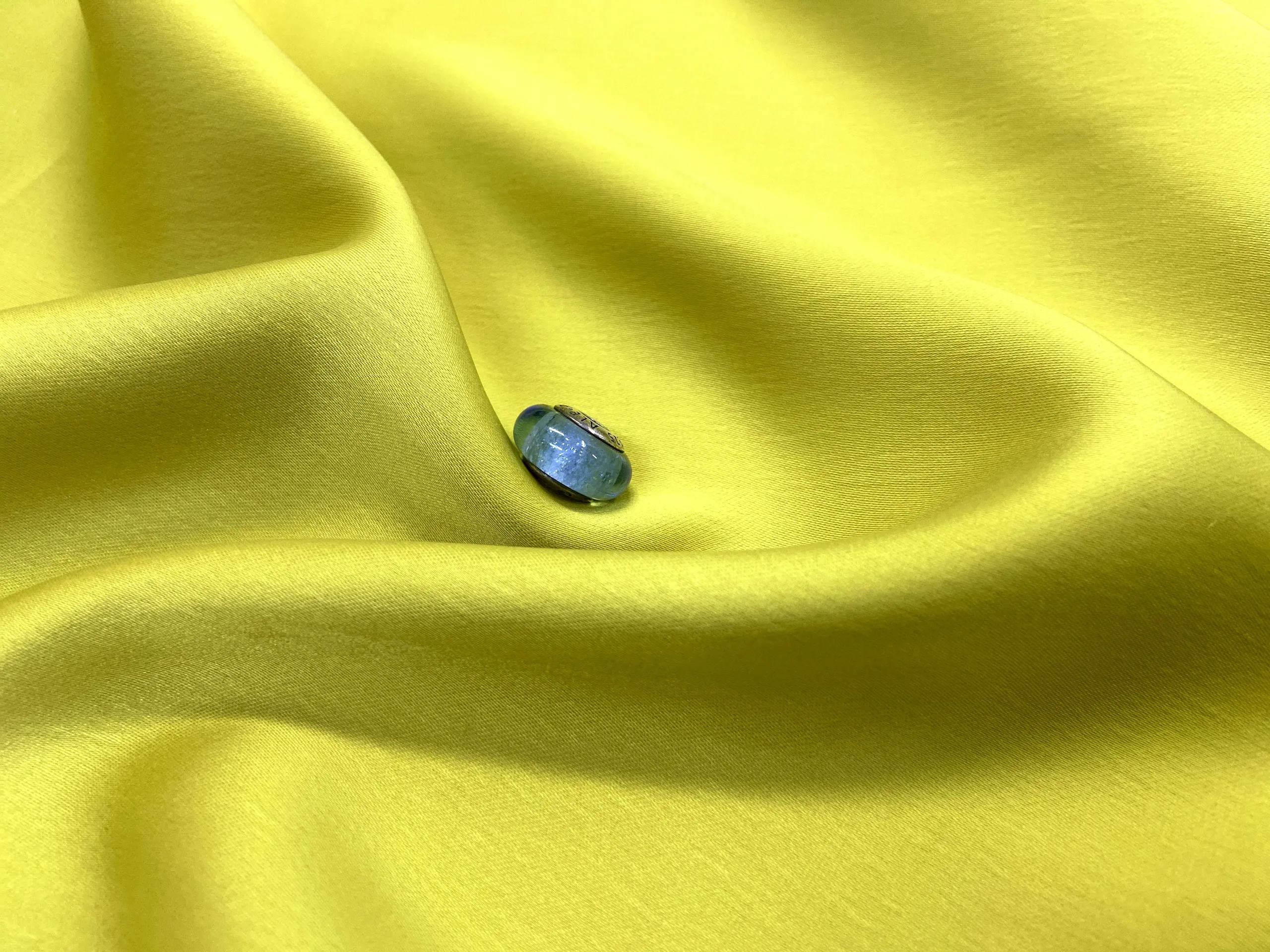 POLYESTER PLAIN WOVEN CREPE FABRIC LOW MOQ VIETNAM MANUFACTURER CHEAP PRICE FOR CLOTHES ABAYA DRESS  MADE IN VIETNAM M960F