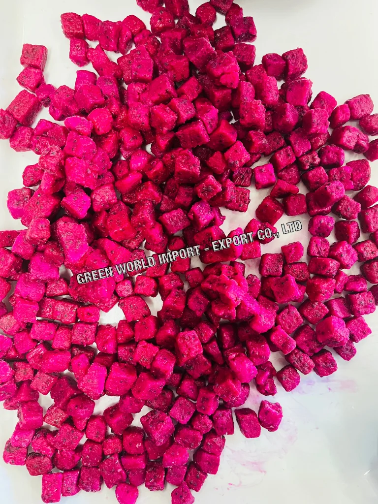 DELICIOUS FROZEN DRAGON FRUIT FROM 100% FRESH DRAGON FRUIT - HIGH QUALITY FROZEN PITAYA FROM VIETNAM - SLIMMING AND HEALTHY