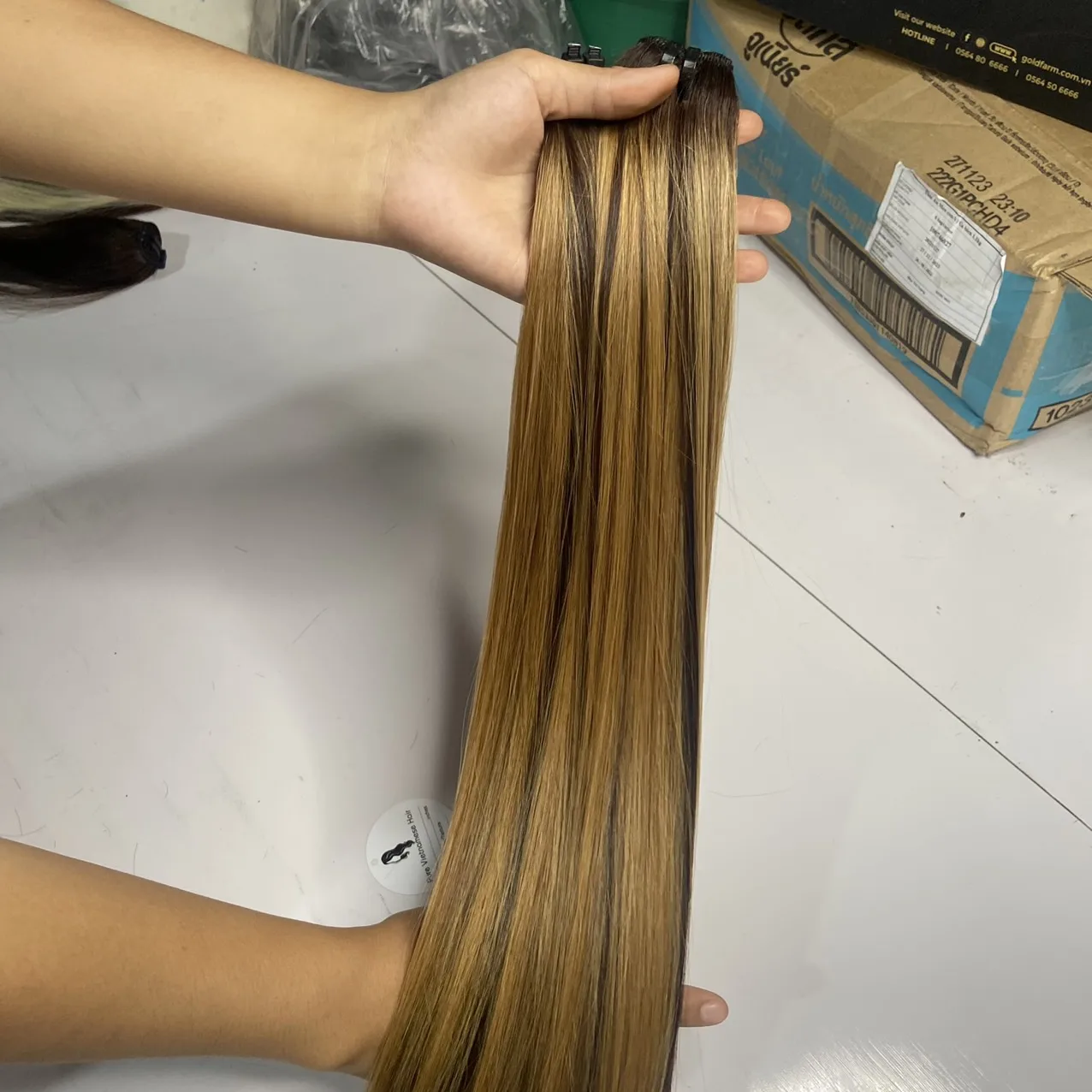 WHOLESALES 100% Vietnamese human hair extensions, Bone straight PIANO color #3 & Blonde #63, FACTORY PRICE