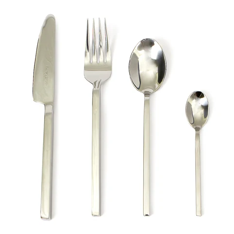 the latest stainless steel cutlery set of 24 pcs.in velvet box gift packing customised flatware sets in silver and gold
