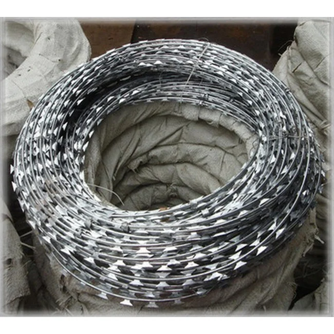 Low price concertina hot dipped galvanized 450mm X10m MBBT COIL BTO-22 fence top Concertina Razor Barbed Wire
