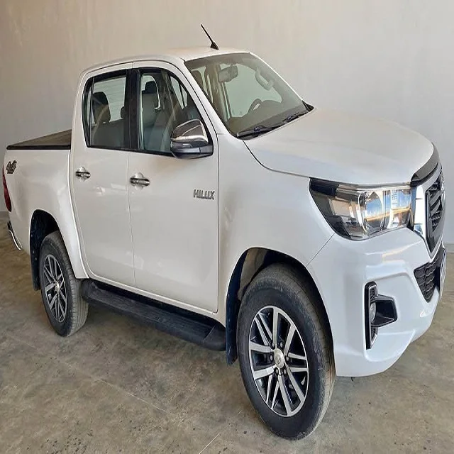 Свежий и чистый хорошо использованный Toyota Hilux история несчастных случаев Лучшая цена левый правый руль для продажи