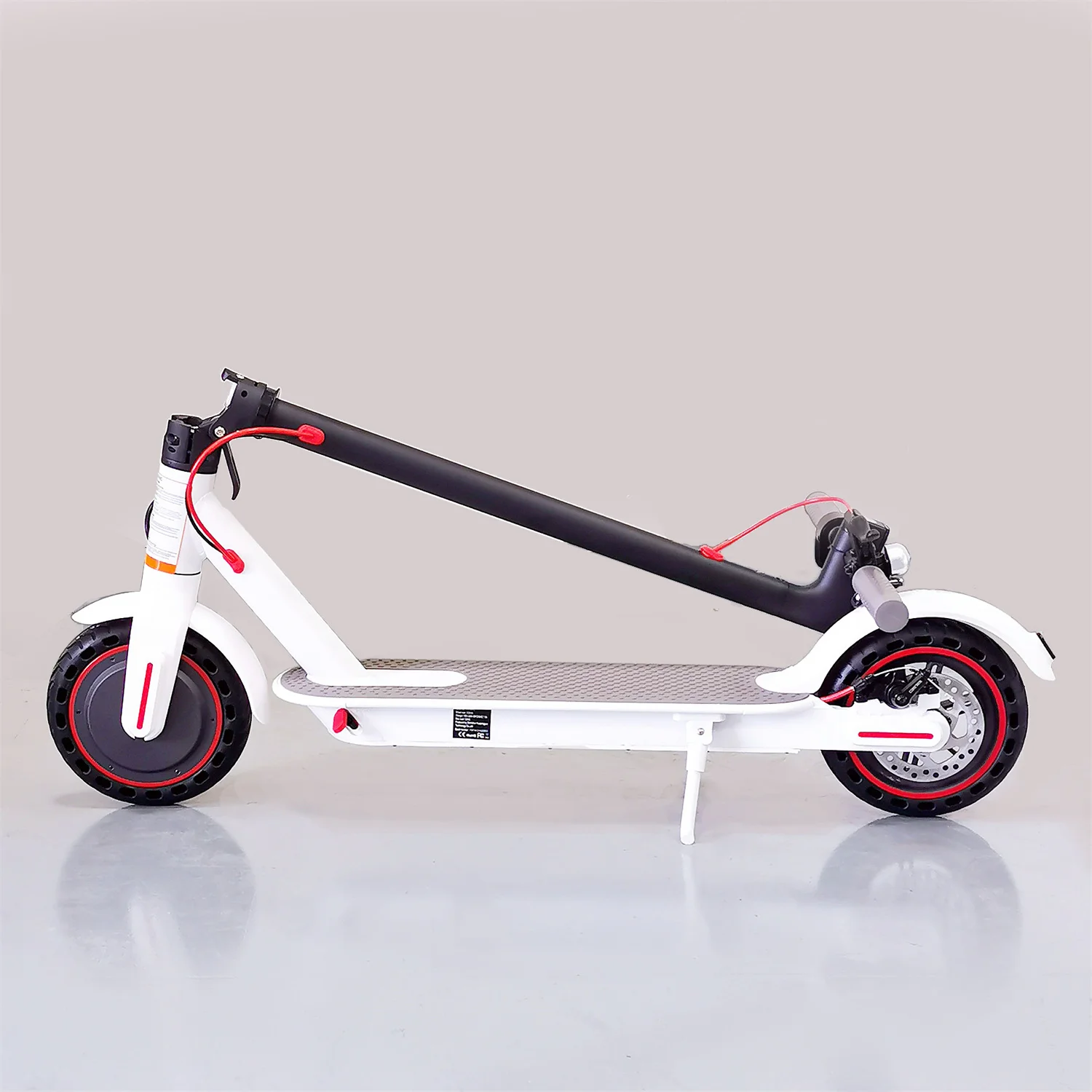 Emoko dropshipping e Scooters 10.4AH battery 8.5 inch MAX speed 30km Pro 350w honeycomb tyre APP Adult Kick e-steps
