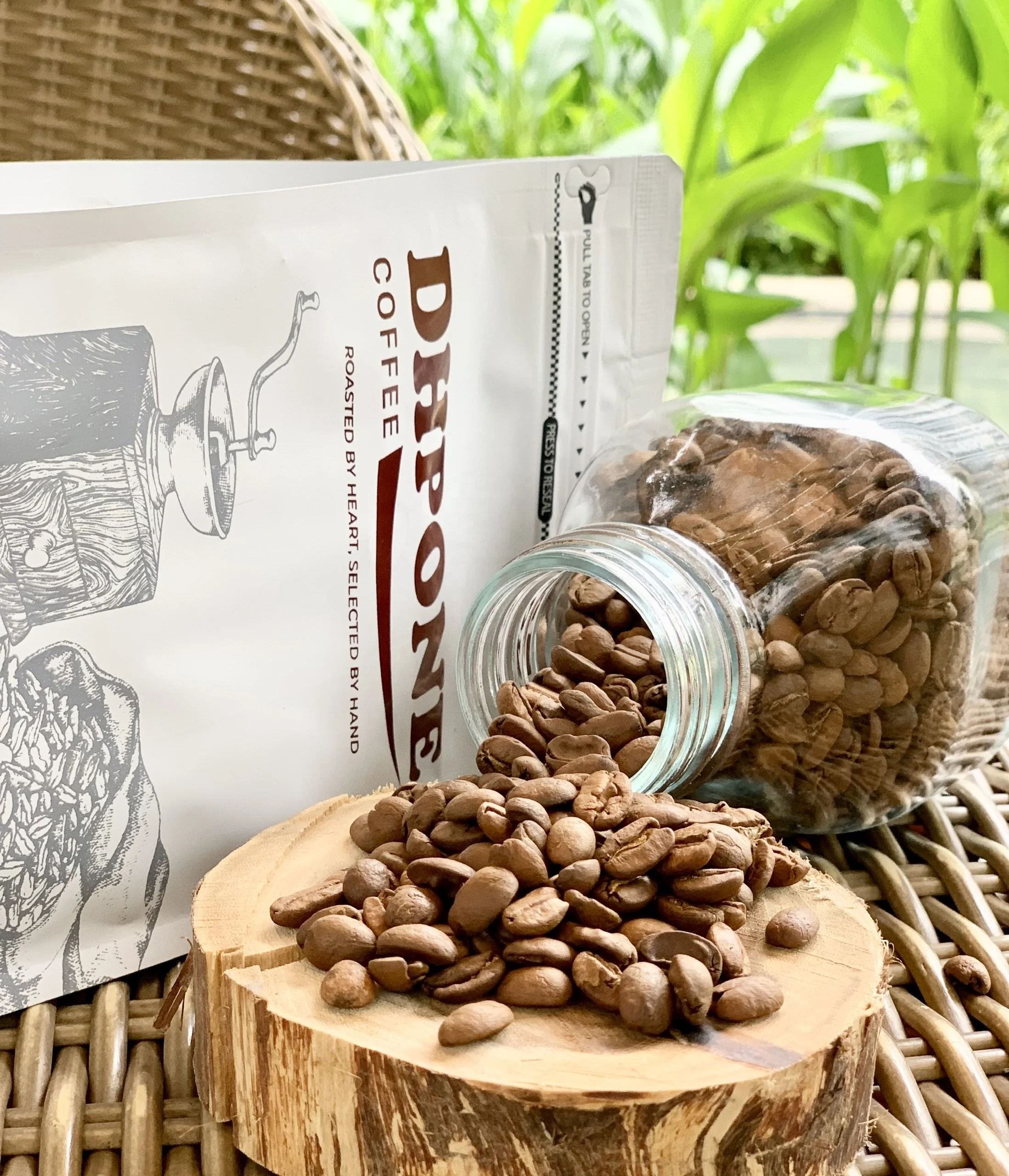 Private Label High Quality 20%Arabica + 80% Robusta Blend Espresso Roasted Whole Coffee Beans 0.5kg From Dak Lak Vietnam