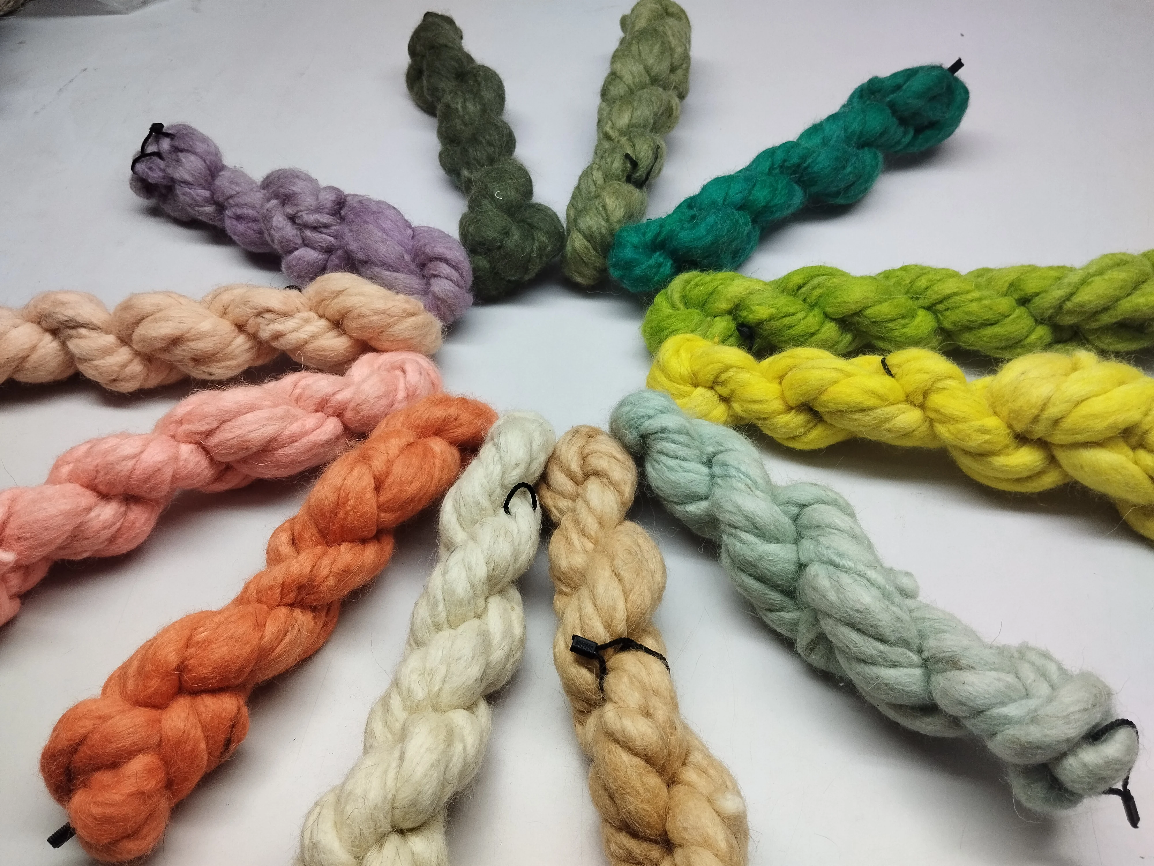 Soft and Cozy Eco-friendly Chunky wool Yarn 100% Pure handmade Wool colored by Indian Women Artisans for hand or arm knitting