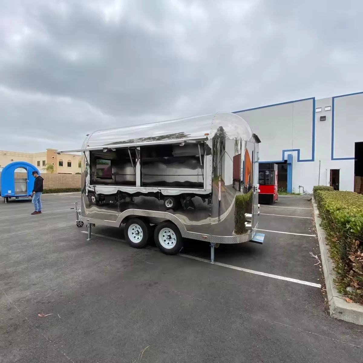 CUSTOM Made Mobile food Trailer Well Equip for affordable price Mobile food Trailer at best price