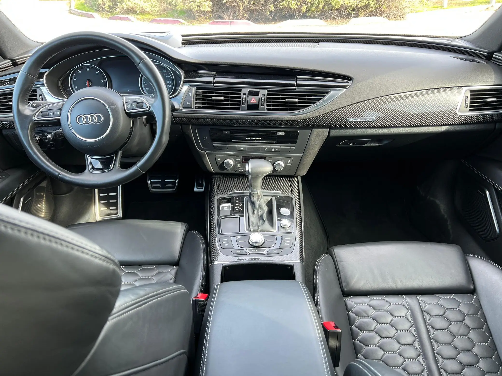 Лидер продаж Used_Cars 2014 Audis-RS7 V-8-AWD с двумя турбинами продажа немодифицированных автомобилей