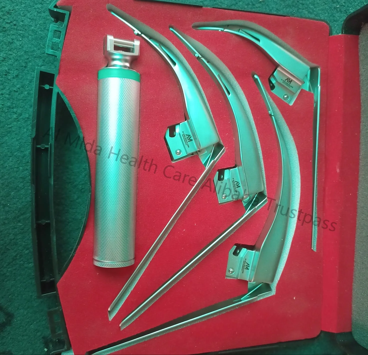 McCoy fiber optic laryngoscope set with flex tip blade #1,2,3,4 medium handle By Al Mida