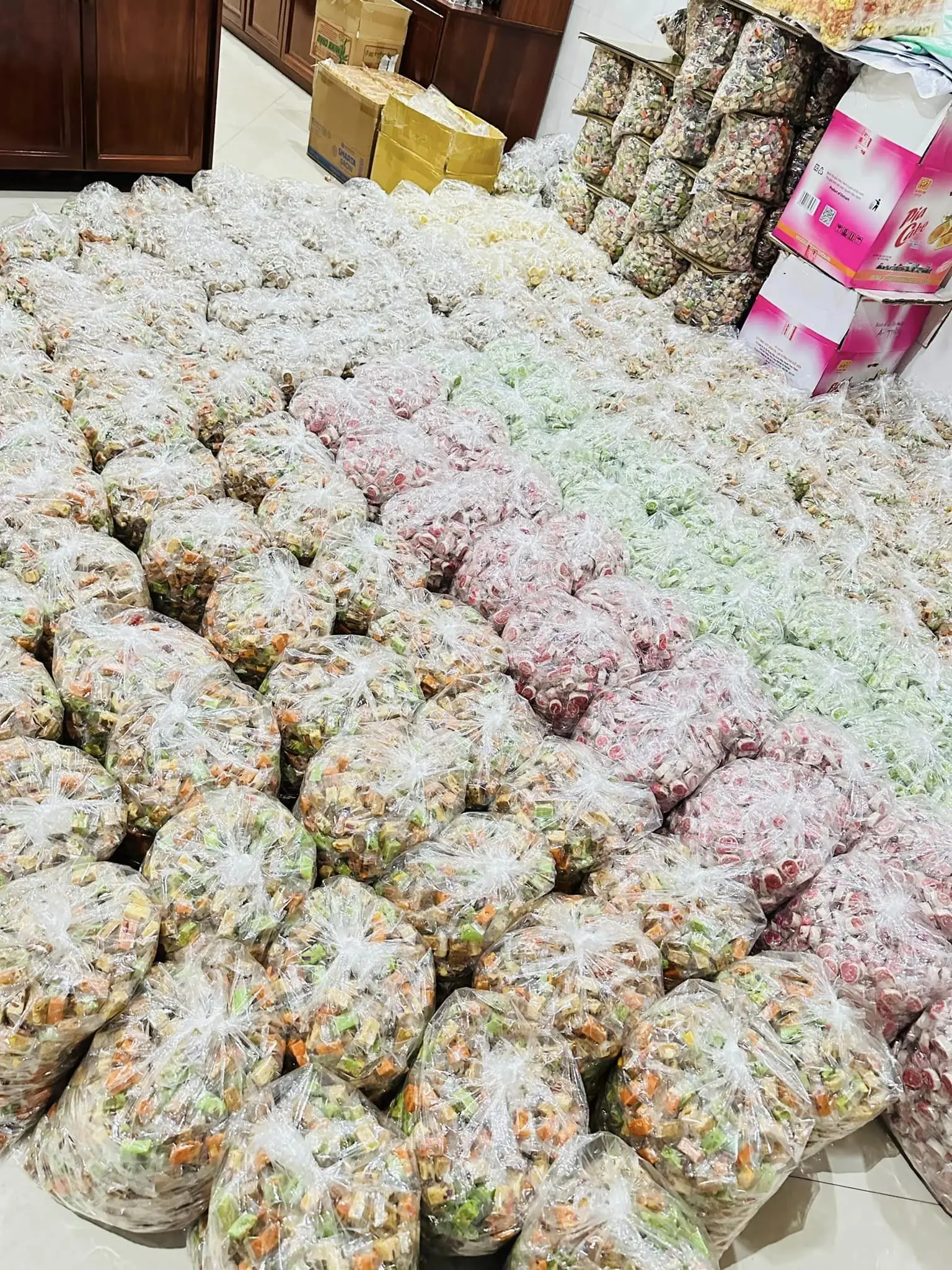 Знаменитые сладкие конфеты из кокосового вьетнамского ореха с смешанным вкусом пальмовый сахар + 84 767 550 132