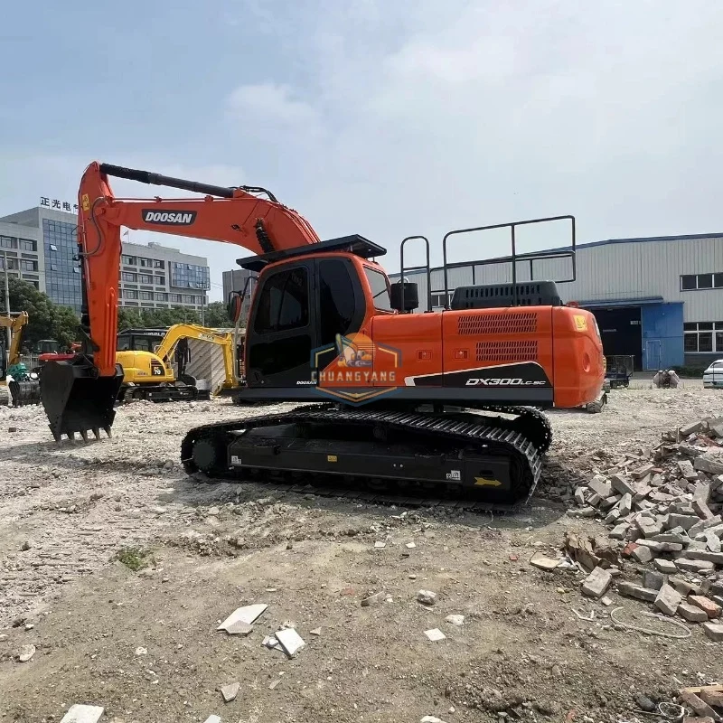 High Performance Used Doosan DX300 Excavator Korean 100% Original Hot Sale with Core Components Pump Motor Bearing