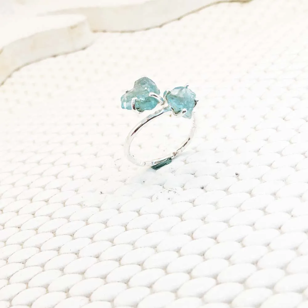Perfect Handmade Natural Raw Apatite Gemstone Ring Solid 925 Sterling Silver Wholesale Price Excellent Top Quality Gemstone Ring