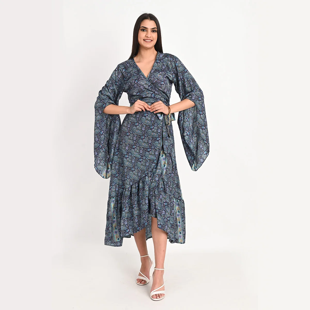 Manufacturer & Exporter Of Womens Beachwear Indian Sari Silk Dress