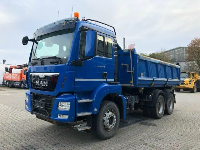 2005 M-A-N TGA 33.430 Dump Truck for Sale for sale