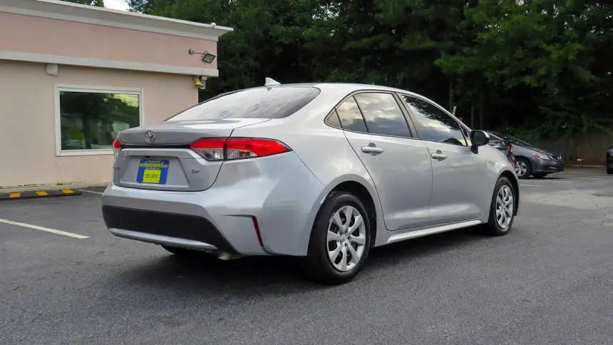 2020 Toyota Corolla LE CVT седан Подержанный Гибридный электромобиль с панорамным люком и кожаными сиденьями левое Рулевое управление