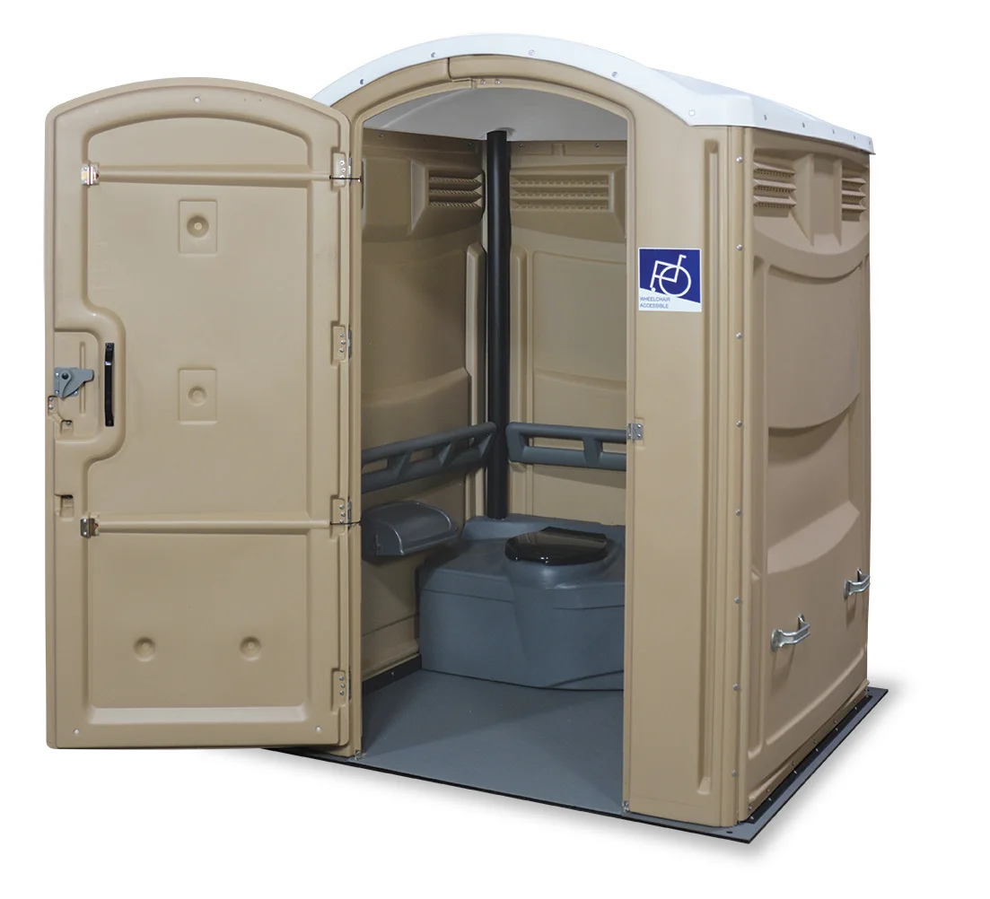 Portable Toilet New Design Portable 3-Toilet Container Restroom Trailers for Outdoor Events Good Quality Material