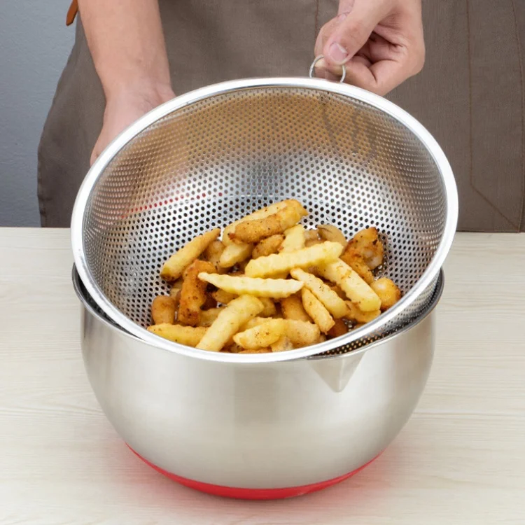 Wholesale 4 in 1 Grater Oil Mesh Strainer Sets Stainless Steel Serving Bowls Silicone Bottom Mixing Bowl Colander Set