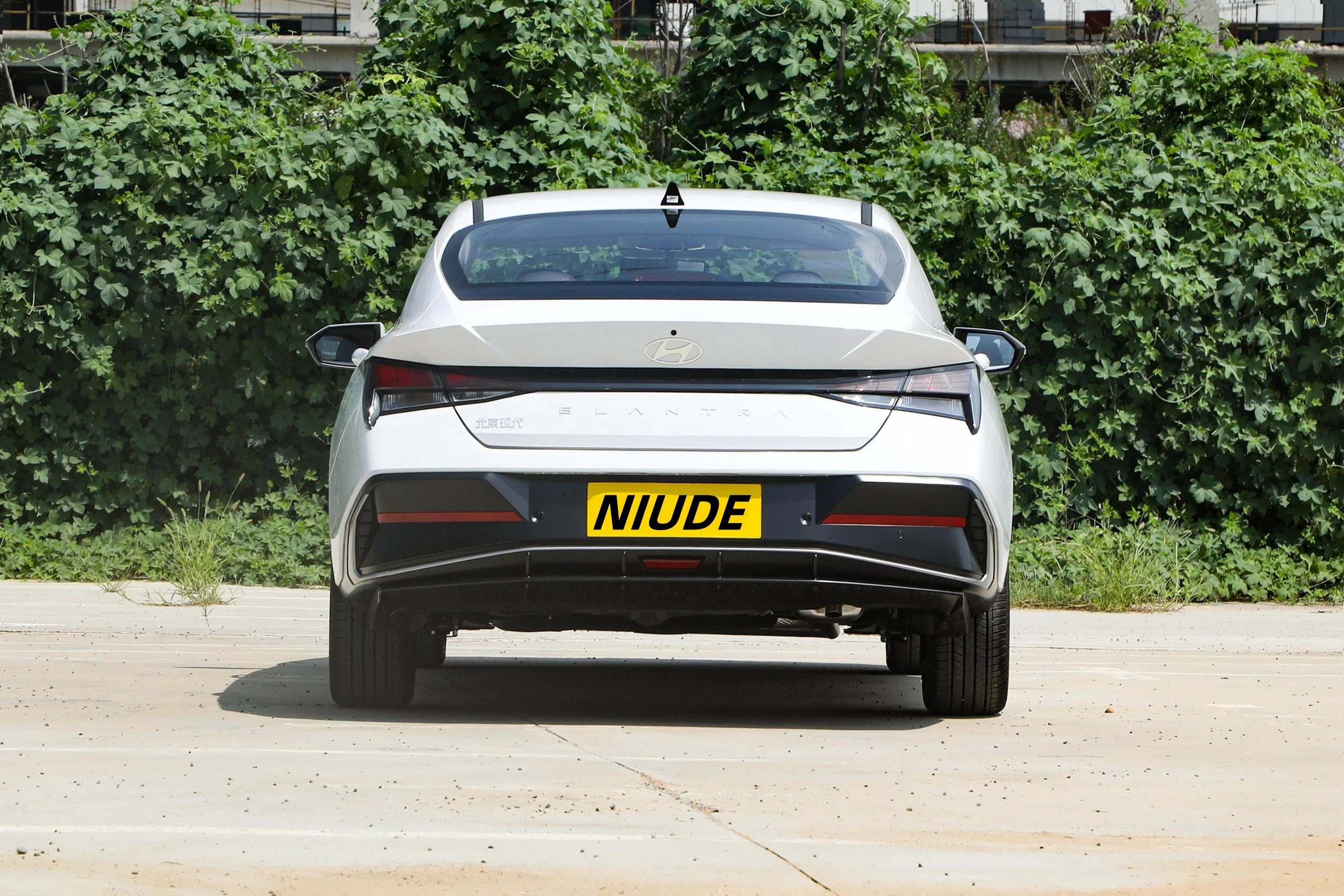 2023 Best Price Hyundai Car Elantra Left Turn Sedan Family Adults Chinese Cheap Wholesale Gasoline Car Elantra 2017 New And Used