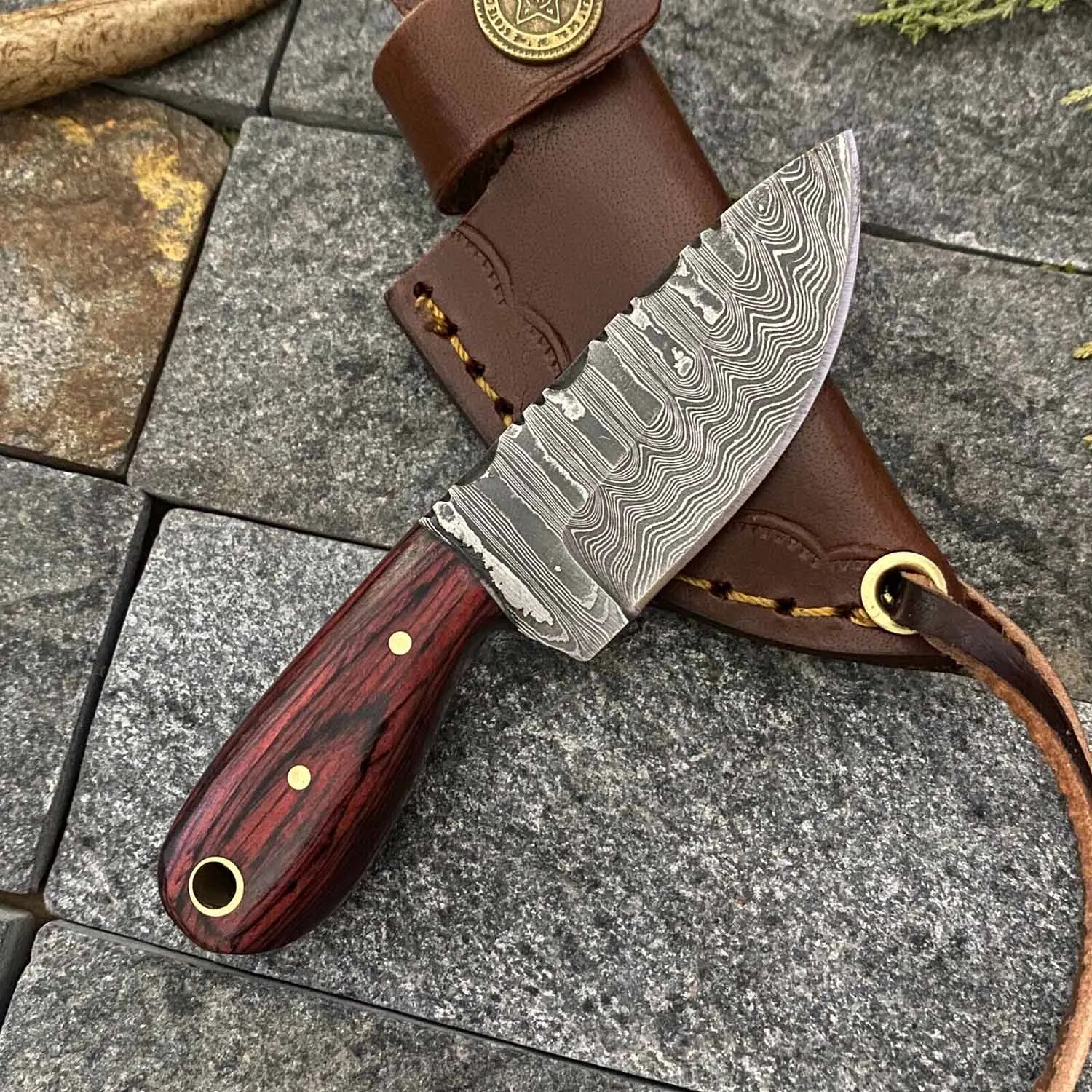 Unique Design Damascus Steel Skinner Knife Wood Handle Hand Made Customized Logo Skinner Knives
