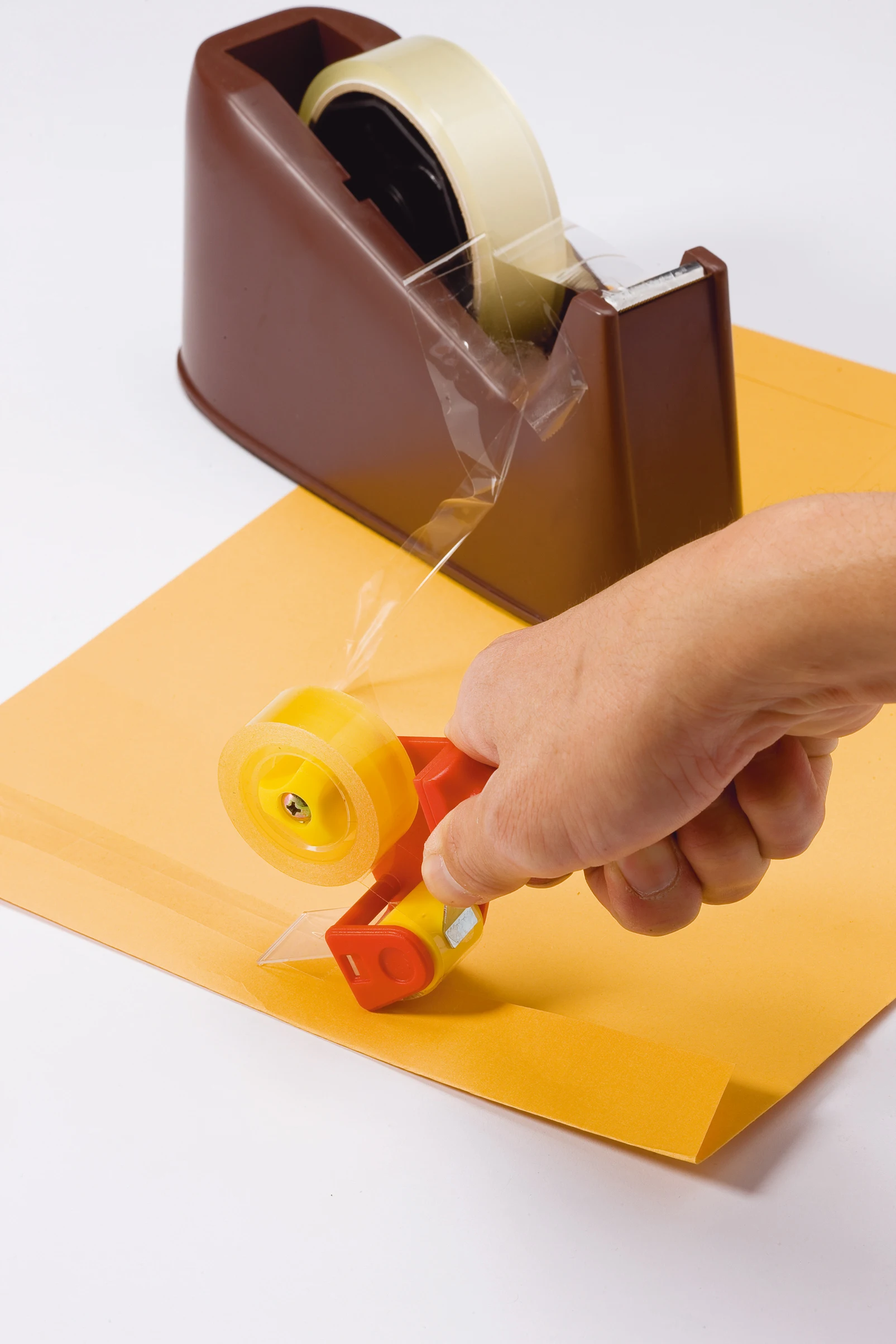 YBICO TB300 Convenient Single Hand Operation Handy Tape Dispenser