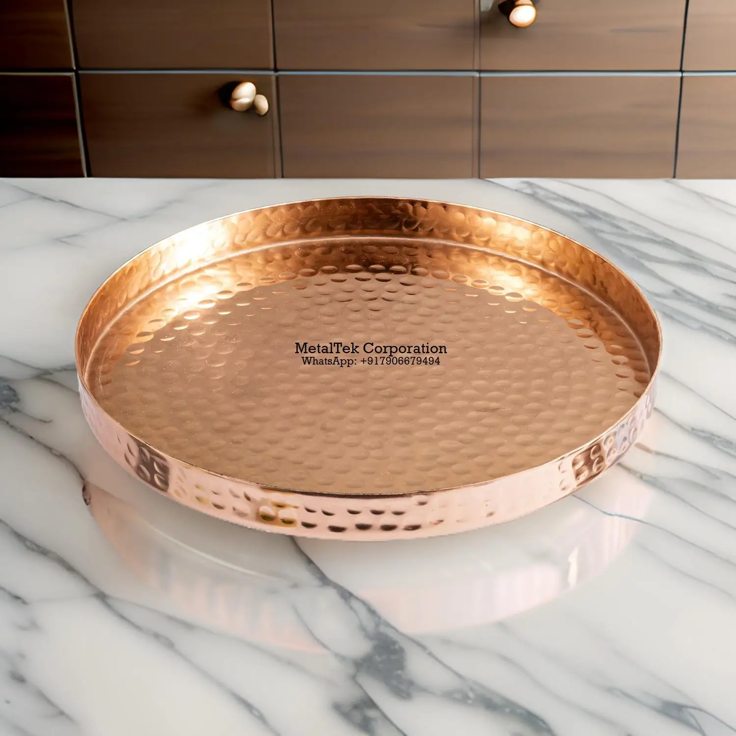 Copper Plated Handcrafted Textured Hammered Design Round Tray For Luxury Commercial Hotel & Restaurants Supplies Wholesale Price