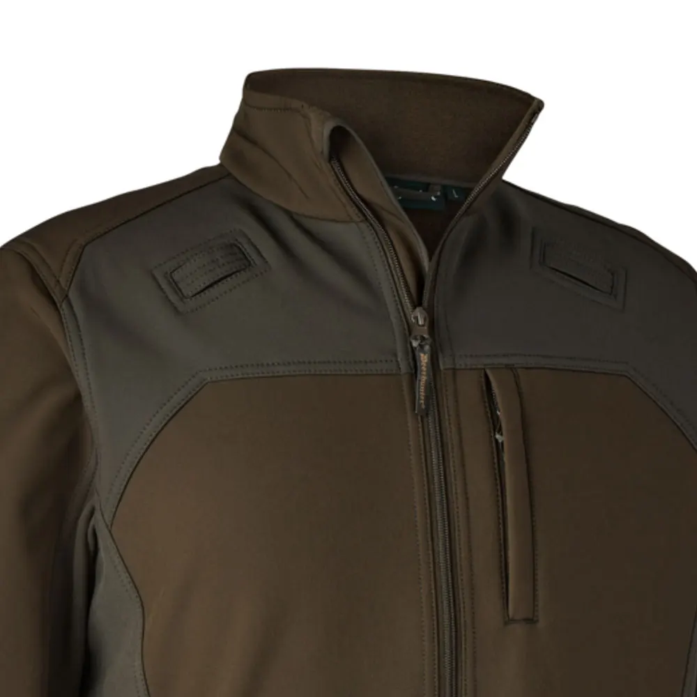 Contrast Colour Chest Pocket Concealed Zip Two Front Pockets With Concealed Zip Pre-shaped Sleeves Softshell Jacket