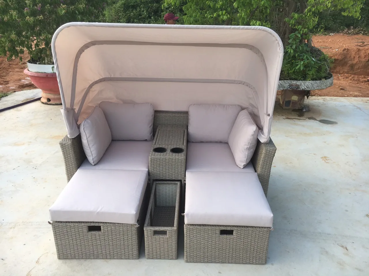 SUNBATHE BED Waterproof Cushion Metal Rattan Wicker Furniture garden sofa day bed made from Vietnam