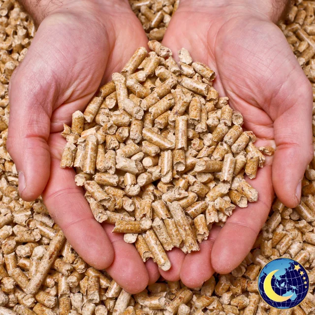 Acacia Pine Eucalyptus Wooden Pellets 40mm x 10mm Mixed Wood Lithium Battery for Home Solar System Energy Storage