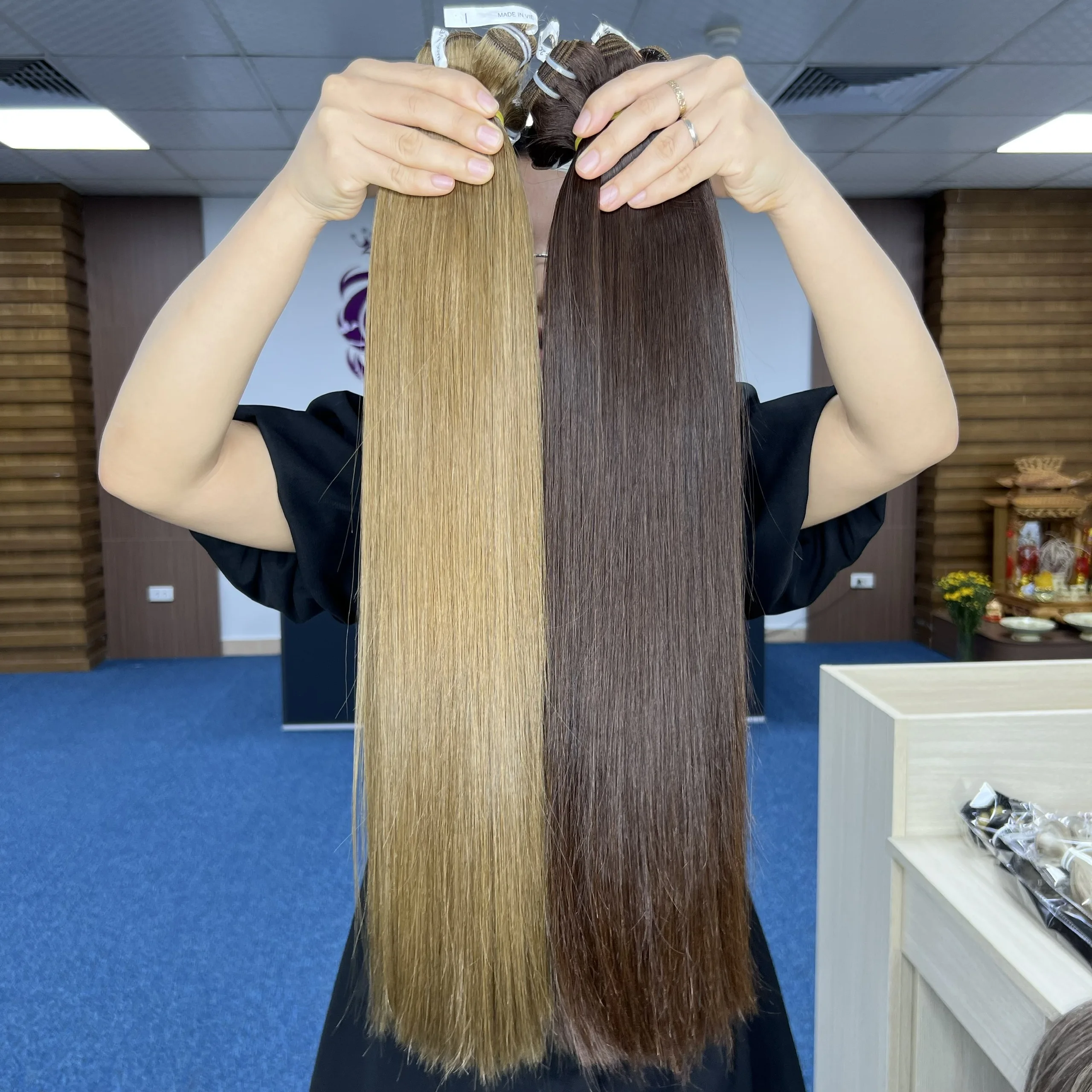 WEFT color brown and light brown nice hair Wholesale Vietnamese virgin hair ,all colors weft hair cuticle aligned hair, raw virg