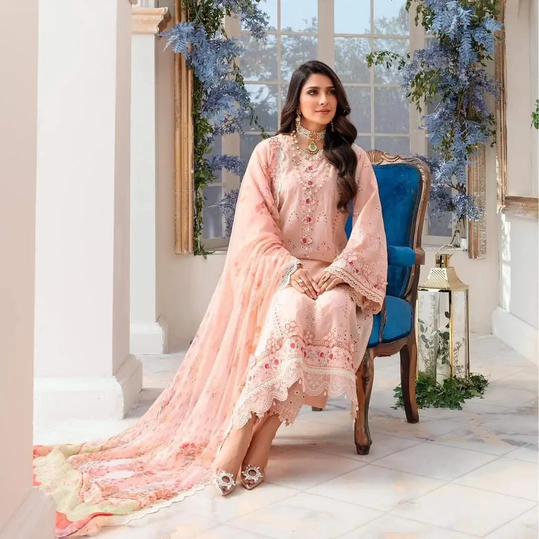 Hot Selling New Pakistani Free Size Dress Designer Salwar Kameez Embroidery Pakistani and Indian Stylish Women Dress