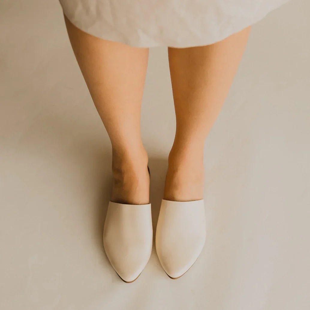 Handmade Moroccan Leather Mules Flat Comfortable Women Shoes Slippers White Color Fashion Leather Shoes Mule