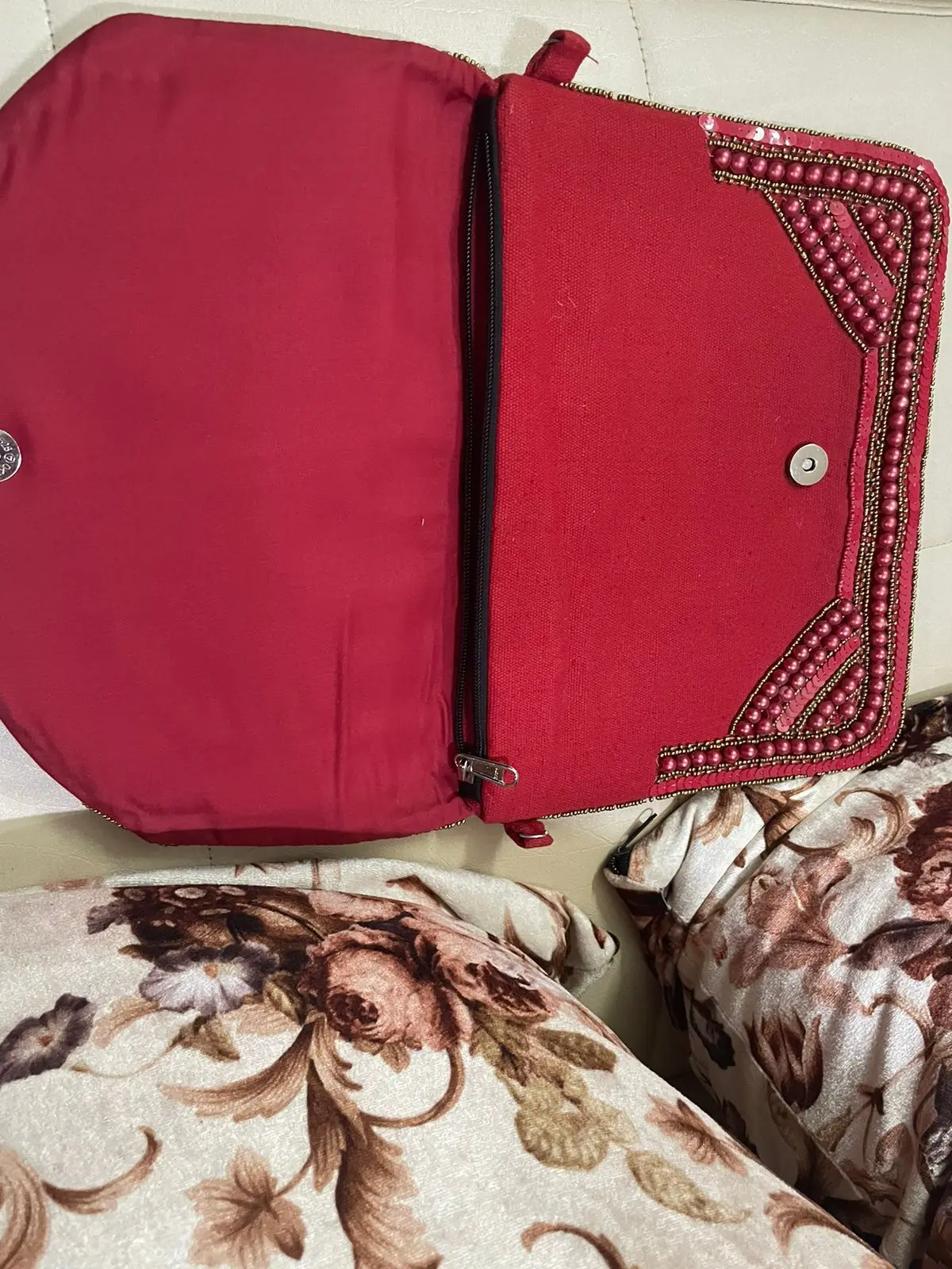 Самые продаваемые красные сумки ручной работы Boho Banjara идеально подходят для торжеств и мероприятий