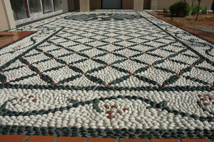 Stone Mosaic  Pebble Mosaic    Stone Mosaic Art   |  Free Installation in European Countries