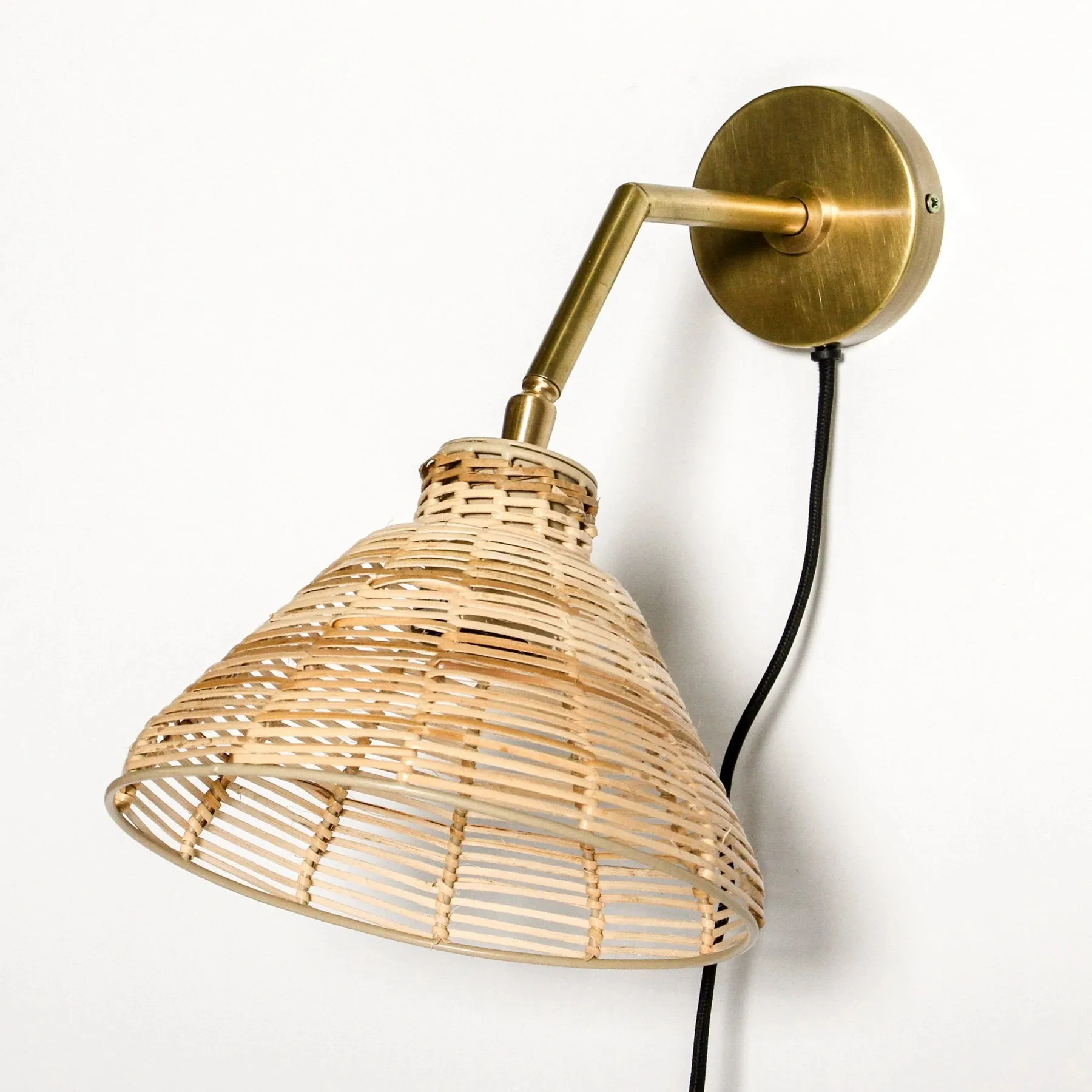 Best price modern OEM ODM accepted top quality rattan wall sconces ready for export living room wall sconce