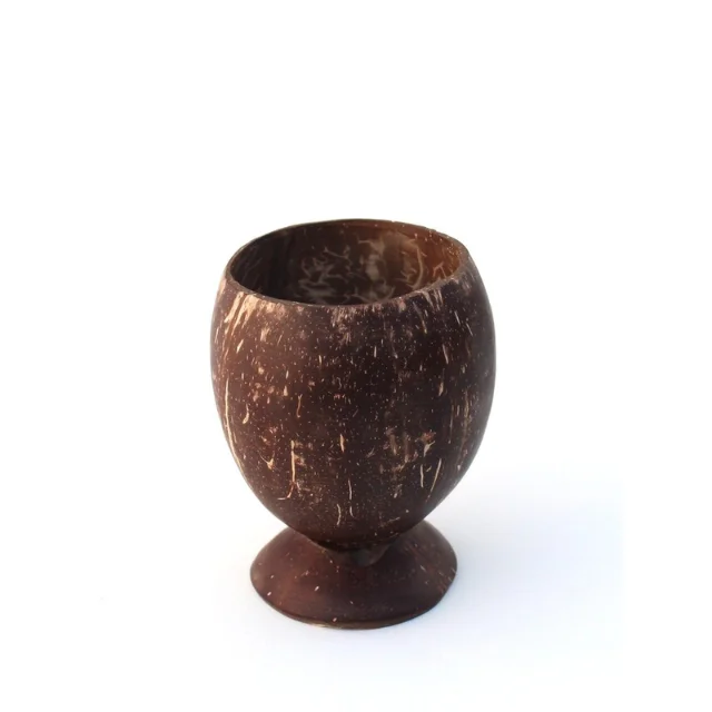 HANDICRAFT COCONUT SHELL CUP SET / ECO FRIENDLY REUSABLE COCONUT CUP WITH CHEAP PRICE 2024 FROM VIETNAM